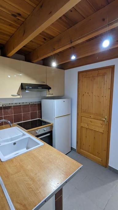Maison De Village Avec Garage Эг-Морт Экстерьер фото